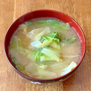 【リメイクレシピ】余った鯖缶の汁でキャベツの味噌汁